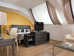 Zimmerbild 12