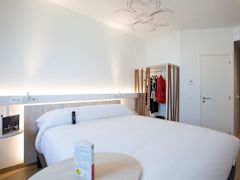 Zimmerbild 7