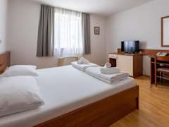Zimmerbild 9