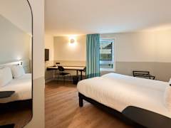 Zimmerbild 8