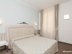 Zimmerbild 9