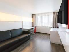 Zimmerbild 8
