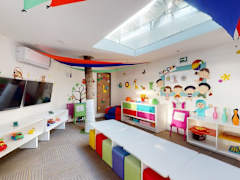Zimmerbild 8