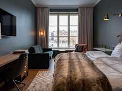 Zimmerbild 8
