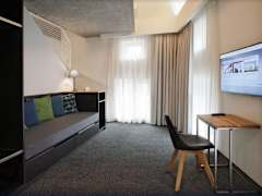 Zimmerbild 11