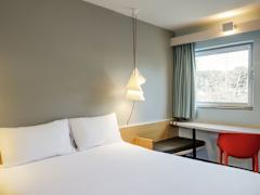 Zimmerbild 8