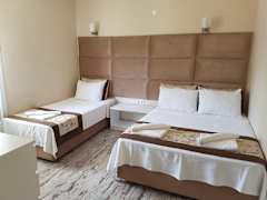 Zimmerbild 8