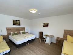 Zimmerbild 9