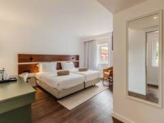 Zimmerbild 6
