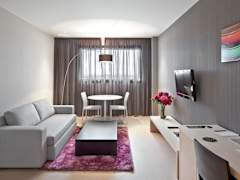 Zimmerbild 8