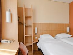 Zimmerbild 8