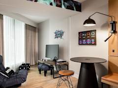 Zimmerbild 11
