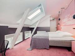 Zimmerbild 73