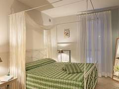 Zimmerbild 6