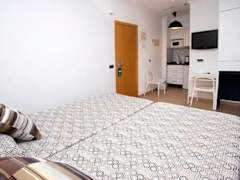 Zimmerbild 6
