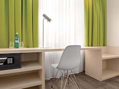 Zimmerbild 6