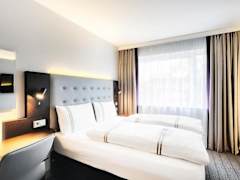 Zimmerbild 6