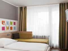 Zimmerbild 4