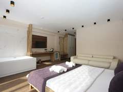 Zimmerbild 12