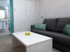 Zimmerbild 23