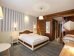 Zimmerbild 6