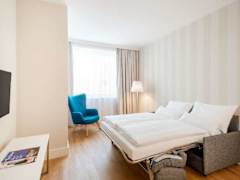 Zimmerbild 16