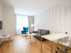 Zimmerbild 19