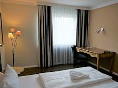 Zimmerbild 12
