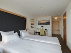 Zimmerbild 11