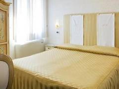 Zimmerbild 24