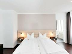 Zimmerbild 11