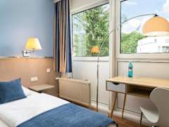 Zimmerbild 13
