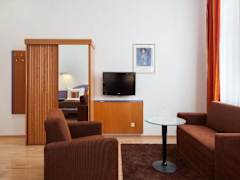 Zimmerbild 24