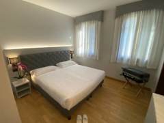 Zimmerbild 16