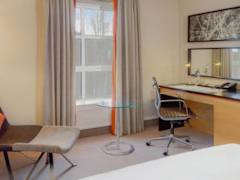 Zimmerbild 24