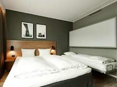 Zimmerbild 13