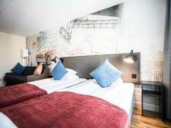 Zimmerbild 28