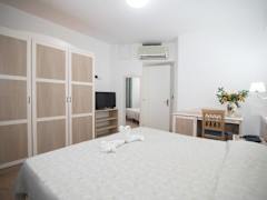 Zimmerbild 28