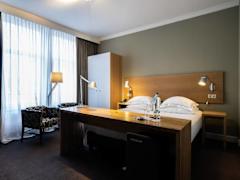 Zimmerbild 32