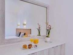 Zimmerbild 24