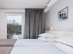 Zimmerbild 17