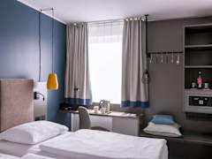 Zimmerbild 15