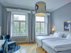 Zimmerbild 46