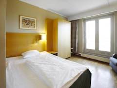 Zimmerbild 13