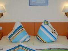 Zimmerbild 16