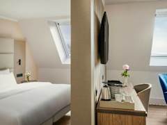 Zimmerbild 8