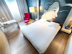 Zimmerbild 11