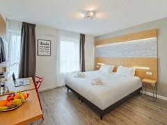 Zimmerbild 13