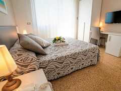 Zimmerbild 13
