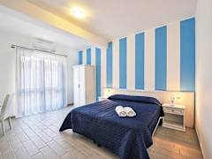 Zimmerbild 23